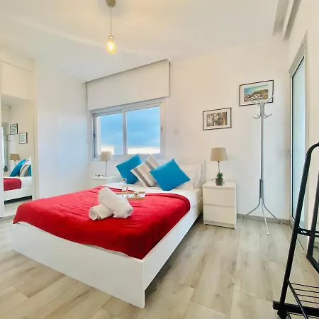 Panoramic Seaside Getaway, 2-br Penthouse 公寓 *