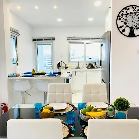 Panoramic Seaside Getaway, 2-br Penthouse *